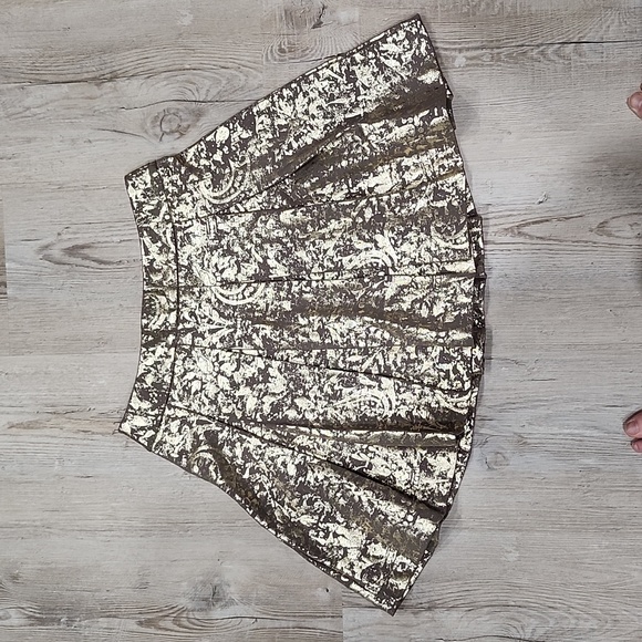 mark. Gold Patterned Metallic Pleated Knee-Length Skirt, Holiday Glam, Medium - Picture 9 of 9